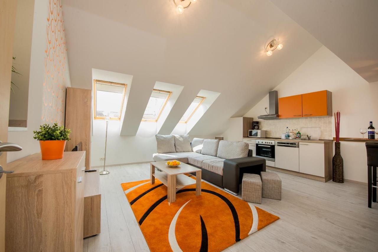 Apartamento Dúplex con balcón y vistas a la ciudad