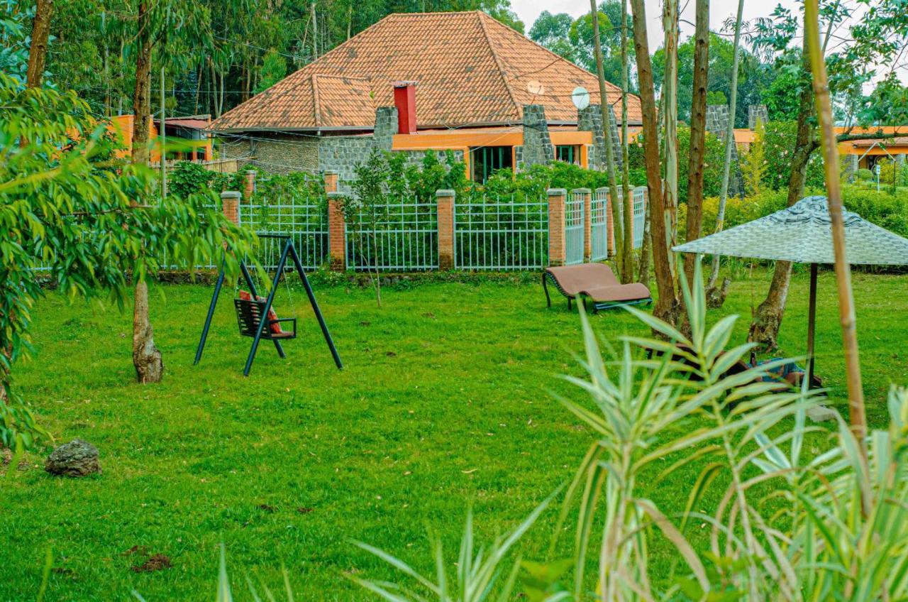 B&B Ruhengeri - Karisimbi Cave Resort - Bed and Breakfast Ruhengeri