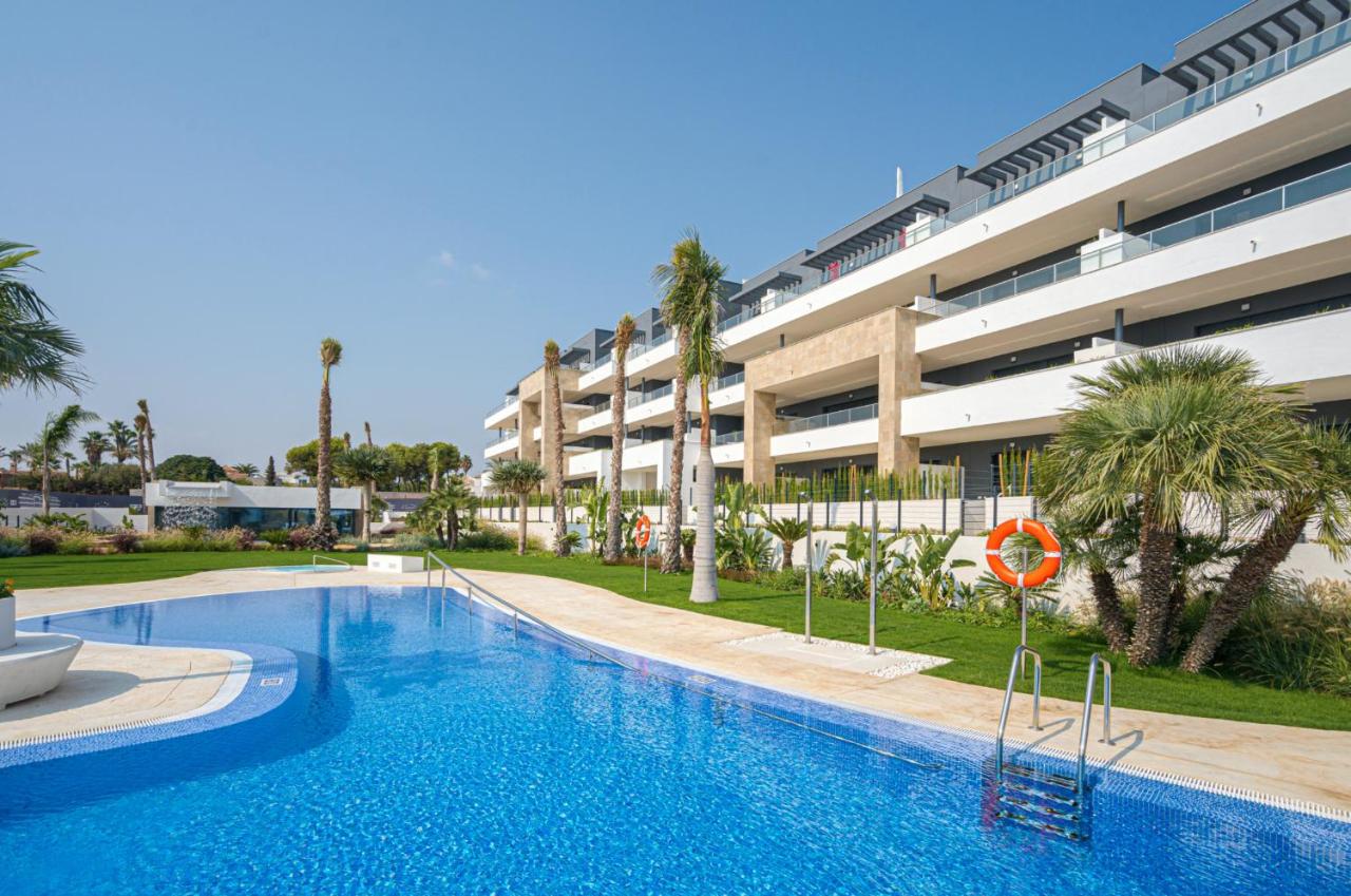 Sol Golf Mar Flamenca Village by Villas&You - B&B