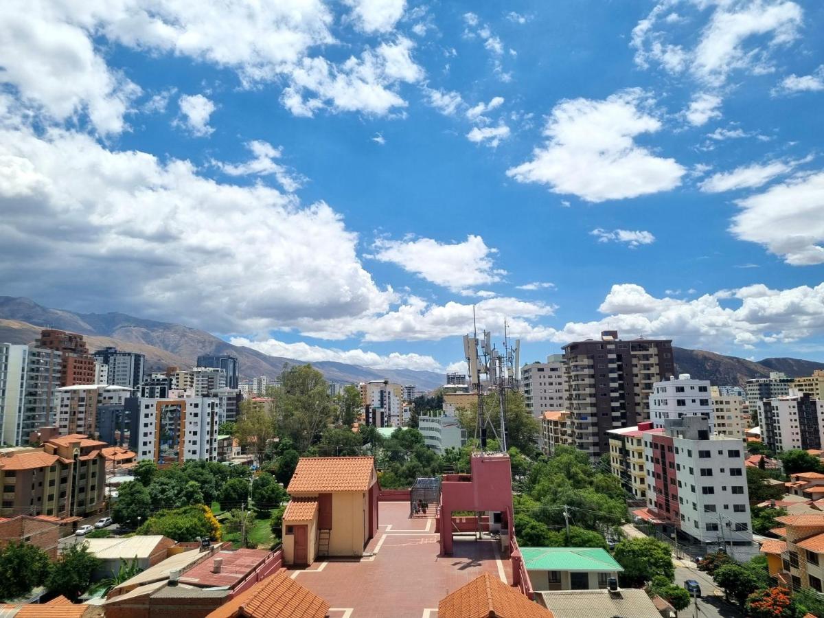 B&B Cochabamba - Room in the Best Area in Cochabamba! - Bed and Breakfast Cochabamba