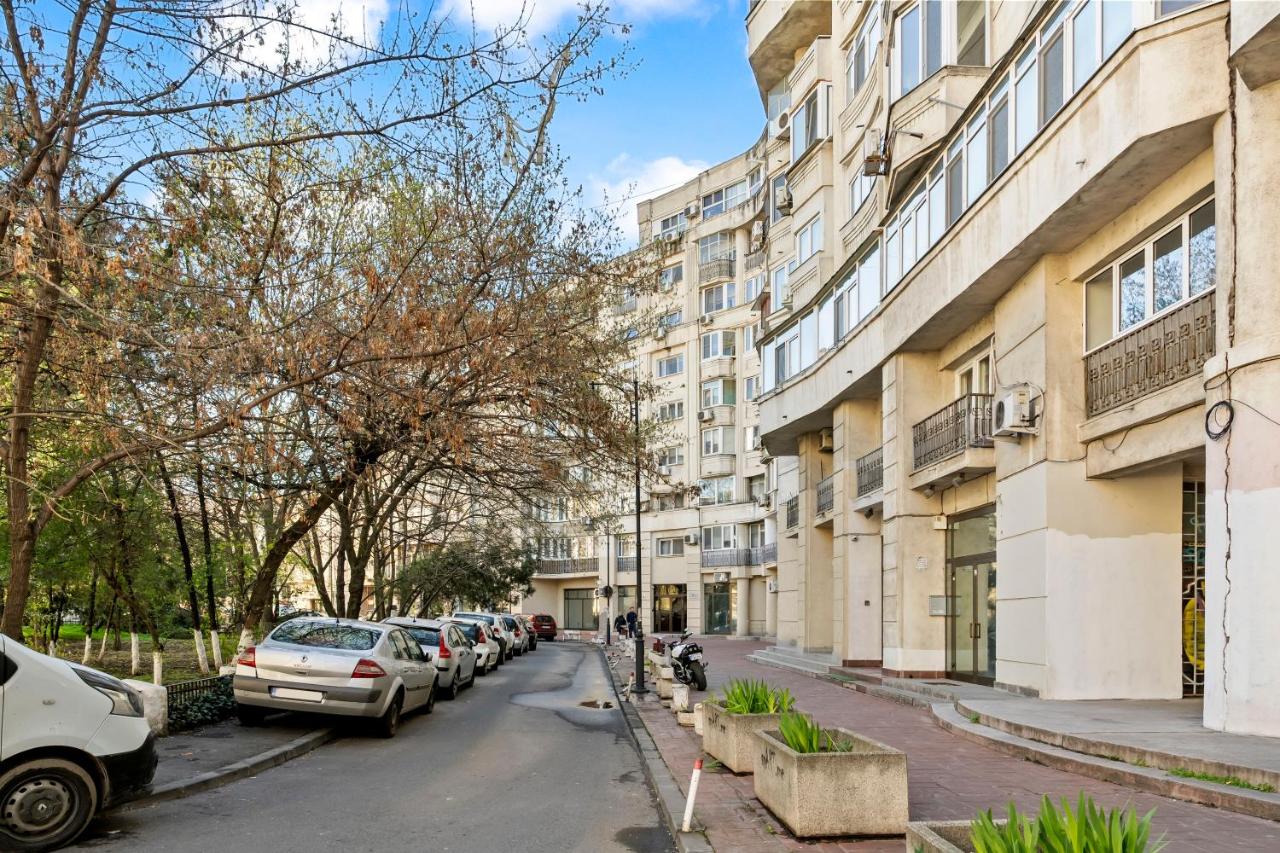 Art Nouveau Penthouse Bucharest - B&B