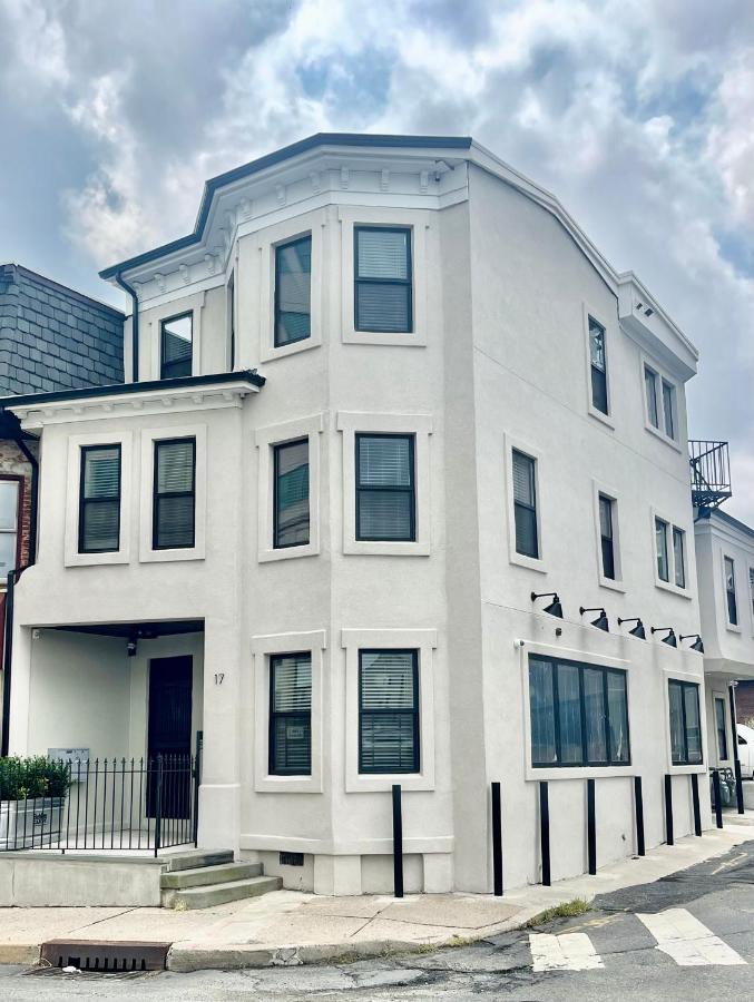 Modern Fully Renovated Suite & Loft in Downtown Trenton - B&B