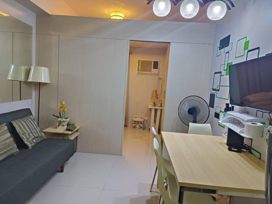 B&B Manilla - SMDC 1 BR Grass Residence Tower 3 North Ave., QC - Bed and Breakfast Manilla