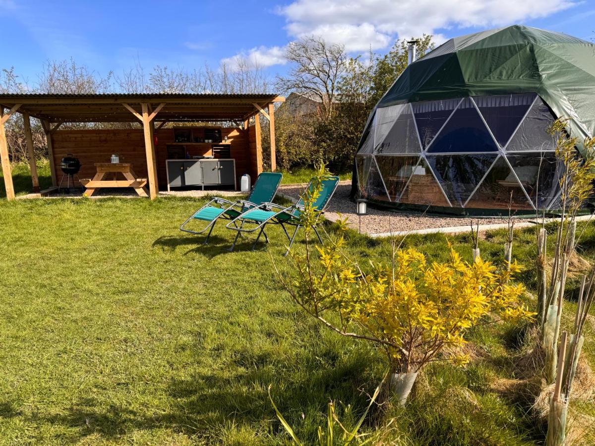 B&B Llanidloes - Geodesic Dome Glamping - Bed and Breakfast Llanidloes