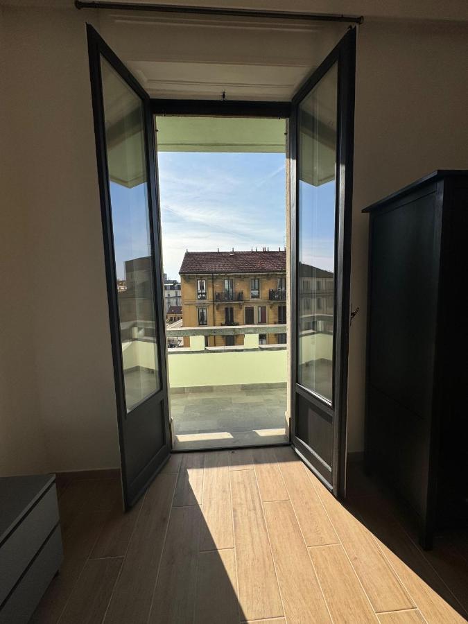 New Apartment with balcony, Isola Bosco Verticale - B&B Milano