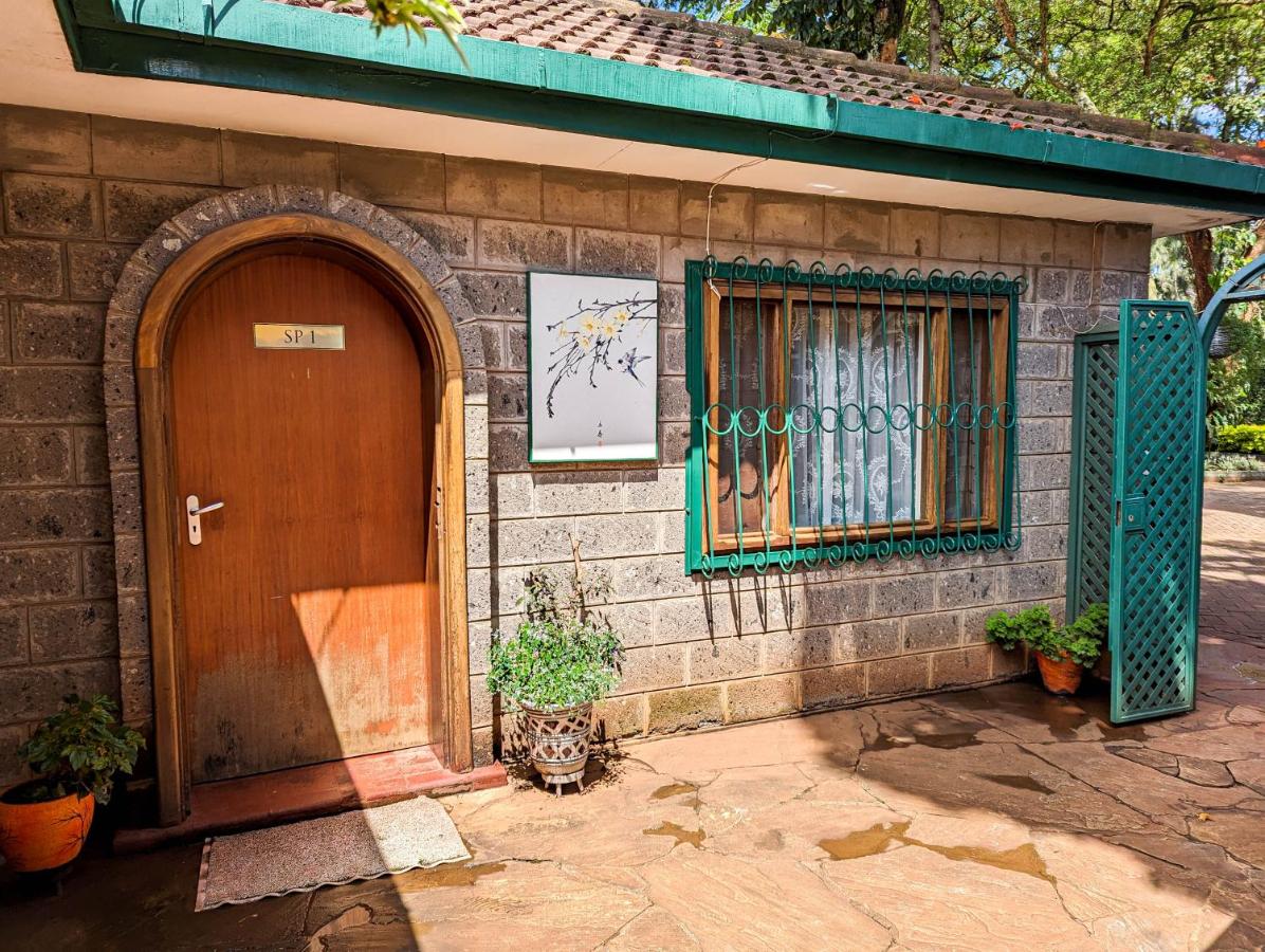 Deluxe Double Room (2 Adults + 1 Child)