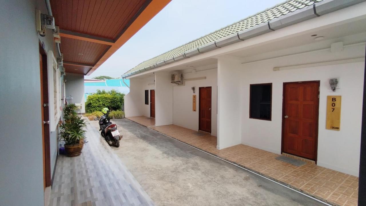 B House Phuket - B&B Ban Chalong