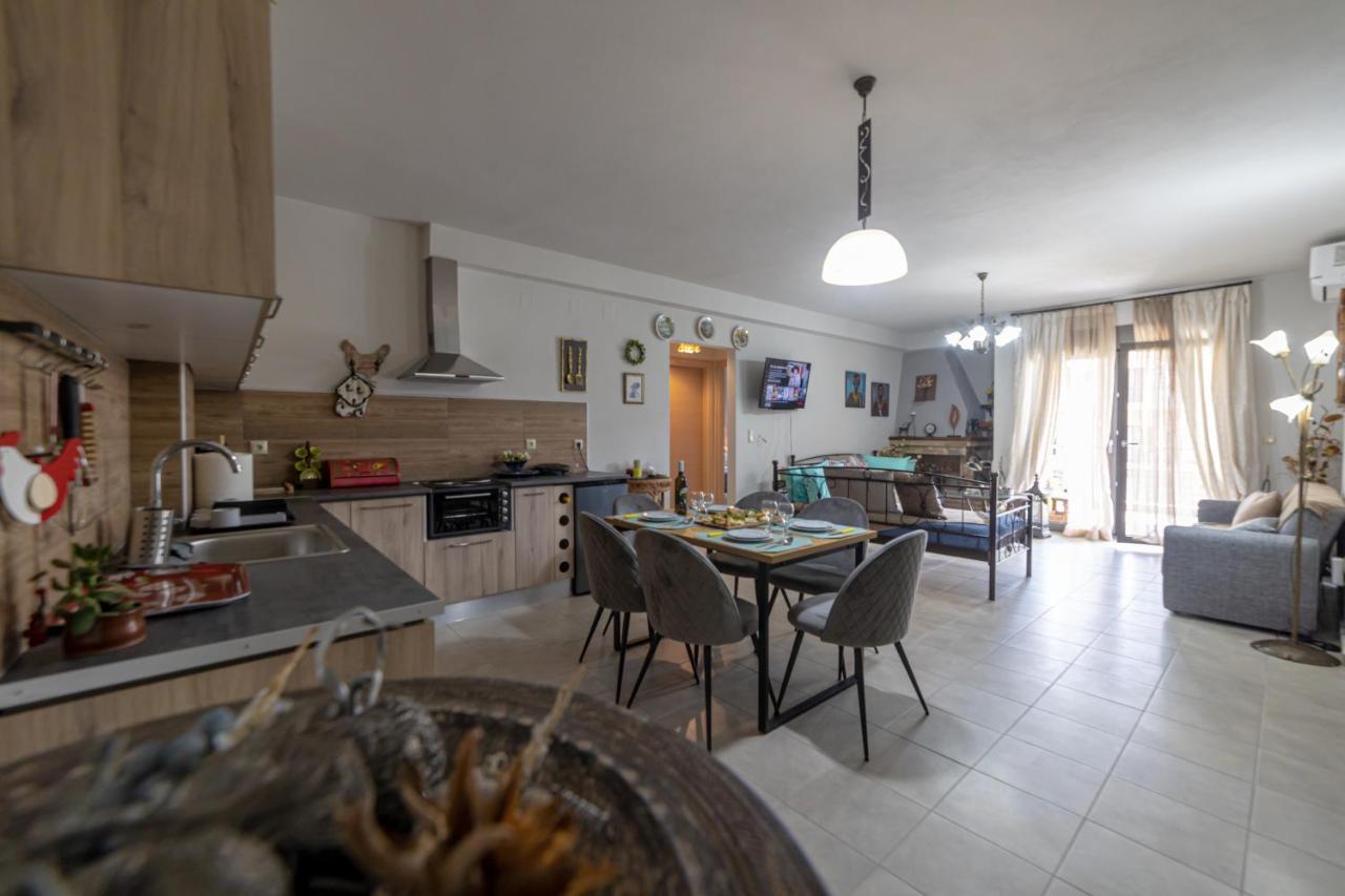 Meteοra Sunshine Apartment - Bed and Breakfast Kalampáka