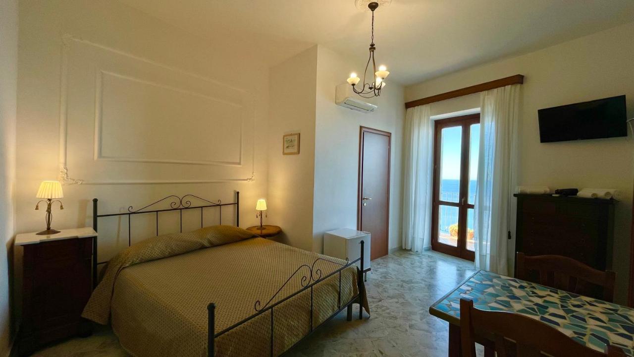 Double Room with Balcony and Sea View