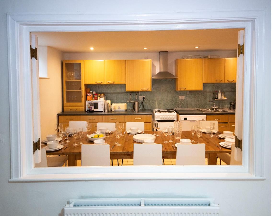 Spacious house Liverpool city centre L1, sleeps 16 - B&B Liverpool