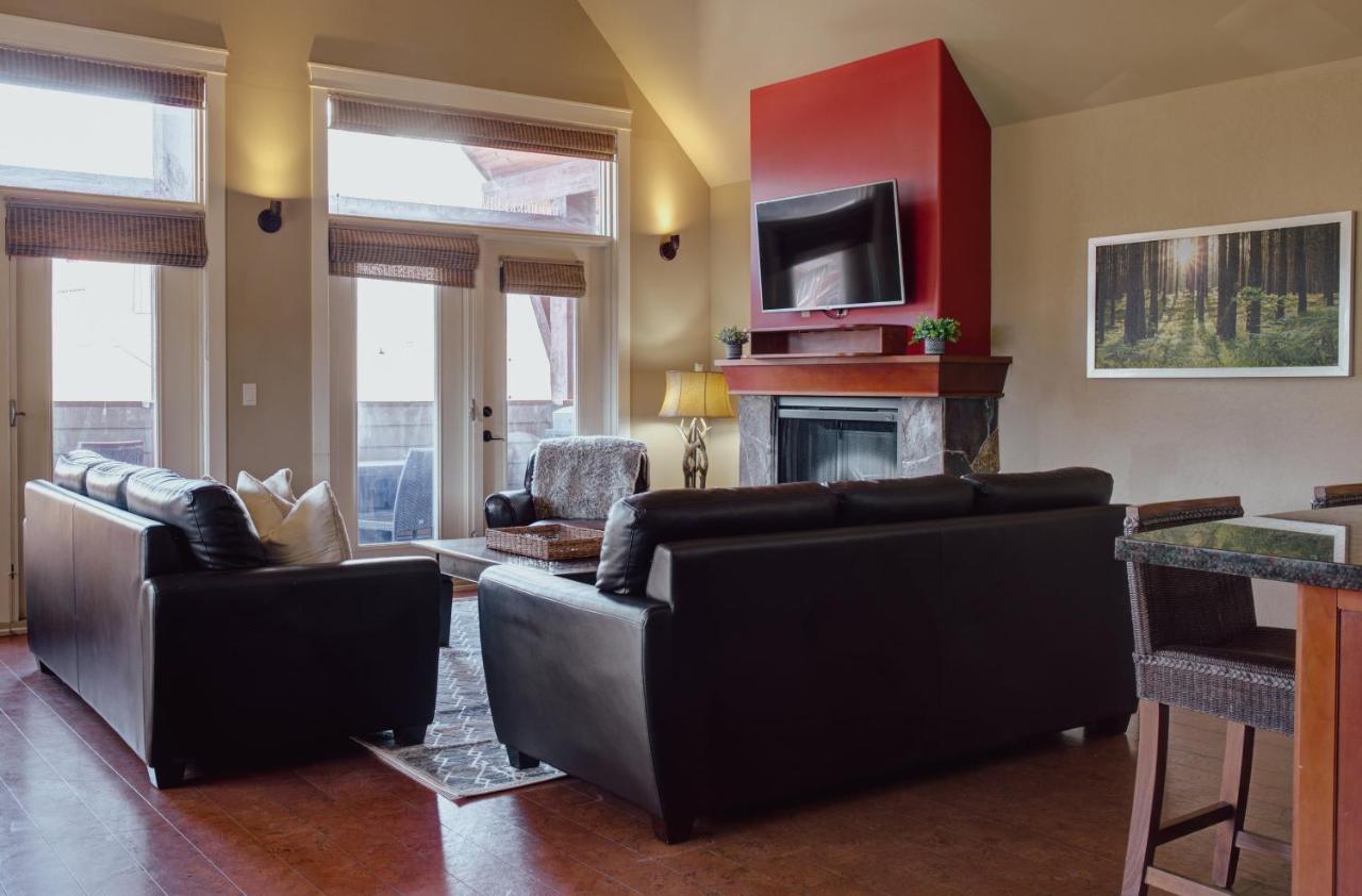 Panoramic Mountain View Condo - B&B Canmore