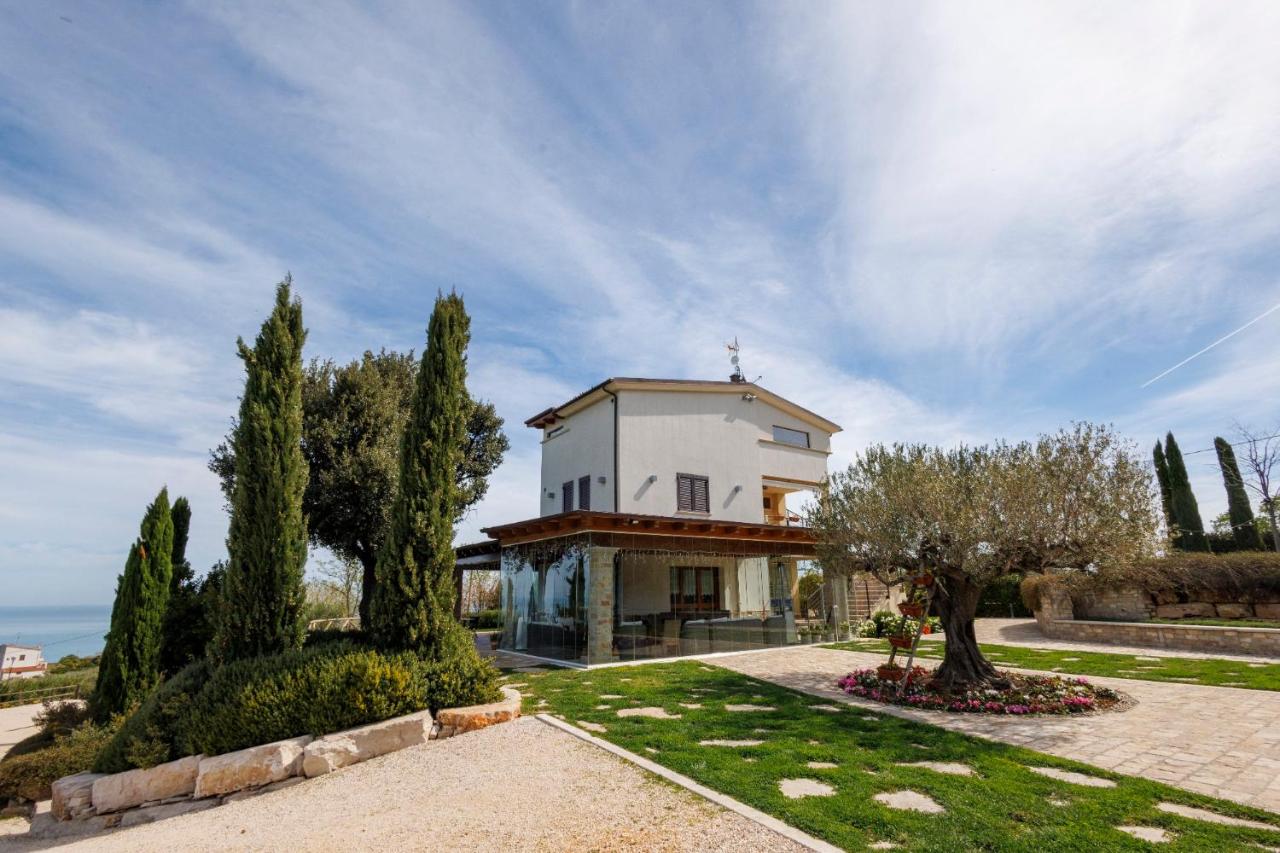 Colle degli ulivi Green Resort - Bed and Breakfast Petacciato