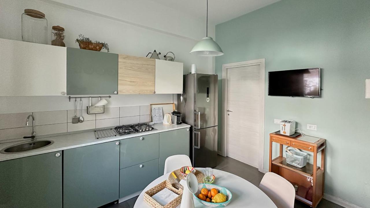 Duck Palace 2 - B&B Menago