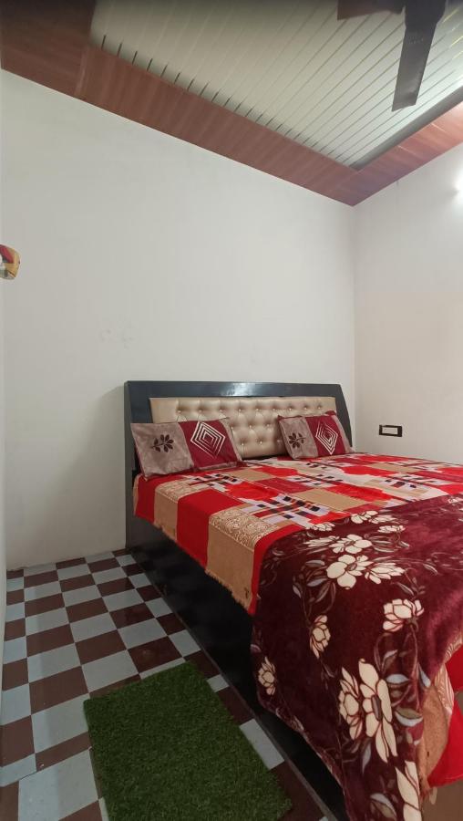 B&B Mathura - Keshav Narayan Home Stay - Bed and Breakfast Mathura