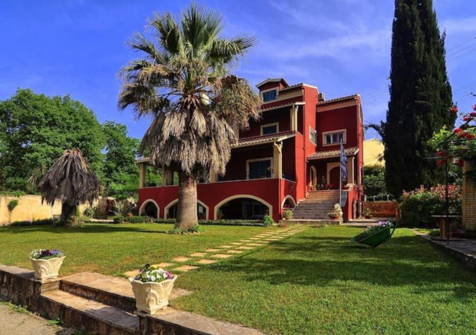 Little Red in Green - B&B Kompitsi