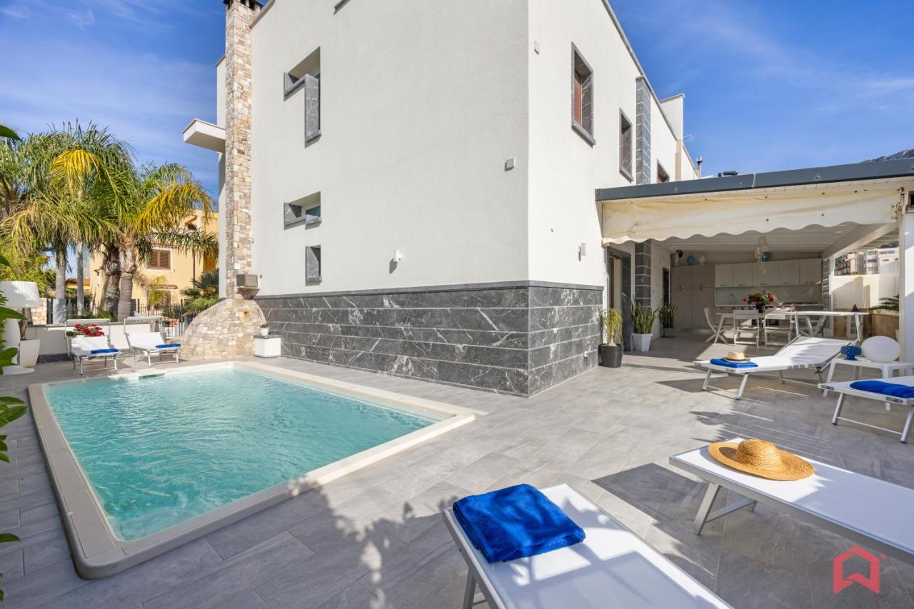 Deliziosa Villa con Piscina privata - B&B
