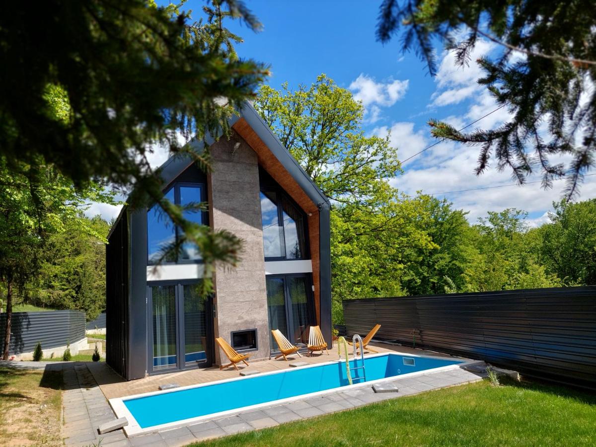 Orange Villa with private pool - Ferienwohnung