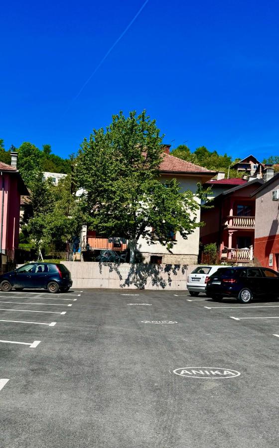 Apartman Lola - B&B