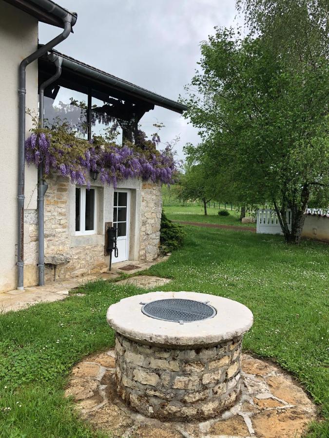 B&B Lavans-sur-Valouse - Gite de l'Ancheronne 12 couchages spa - Bed and Breakfast Lavans-sur-Valouse