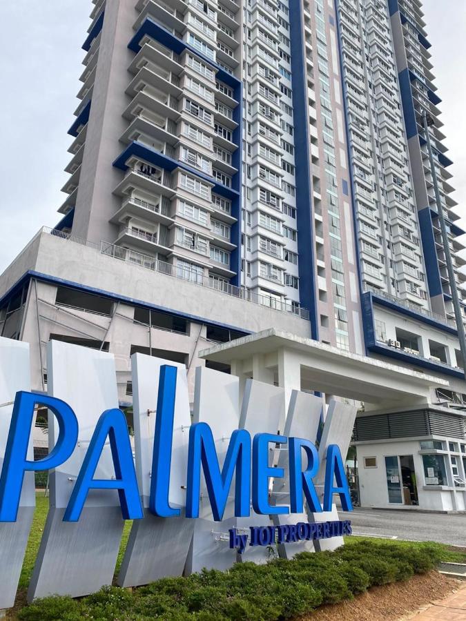 Alwafiqah Palmyra Condo 3 Bedroom- With Netflix & Wifi near Bangi, Kajang, Nilai,Putrajaya, KLIA - B&B