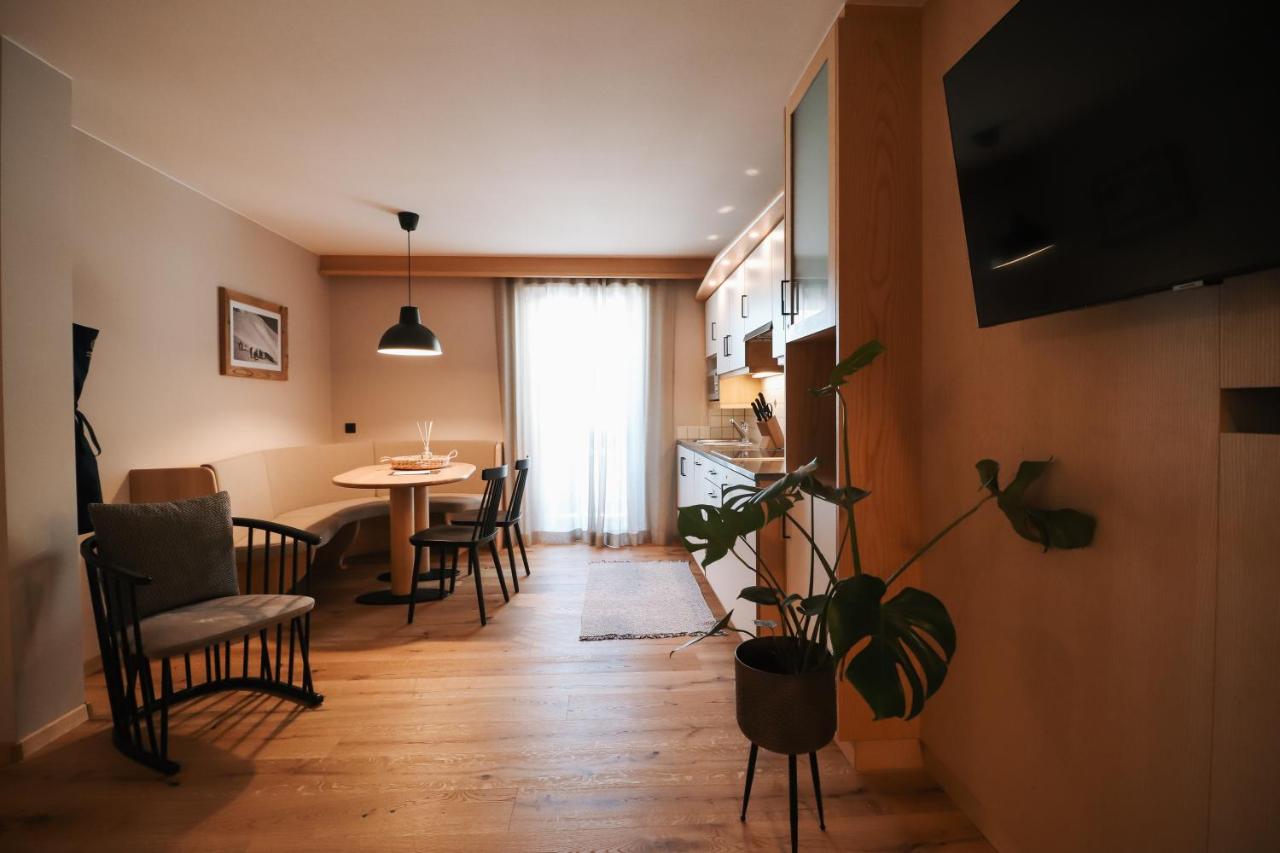 One-Bedroom Apartment (2 Adults + 2 Children)