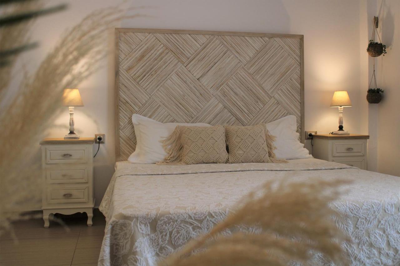 Dreamcatcher Apartments Milos - B&B Pollonia