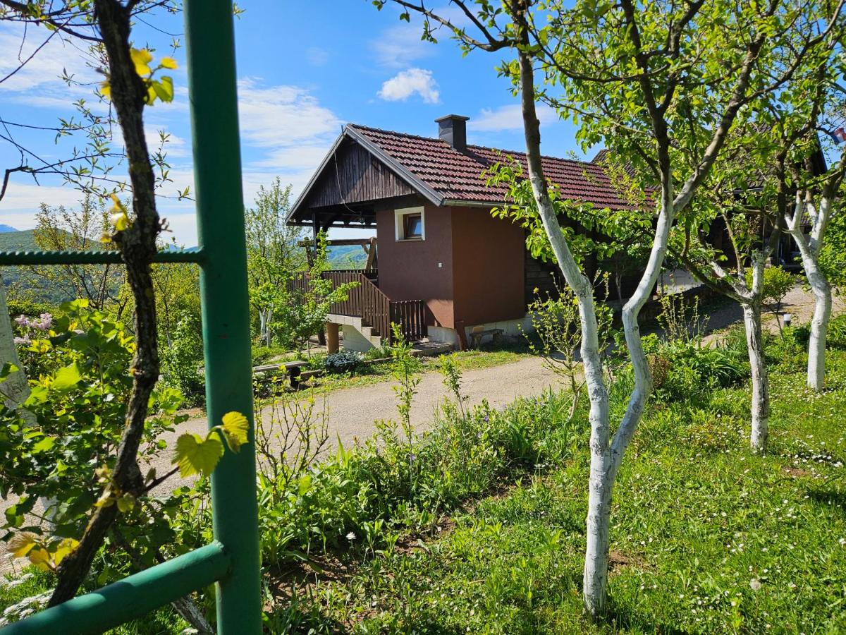 Cozy Bungalow Stipe - Ferienwohnung