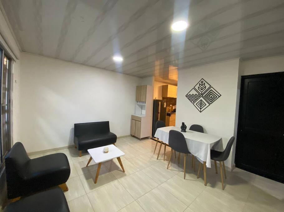 Cómoda casa cerca al centro - Bed and Breakfast San José del Guaviare