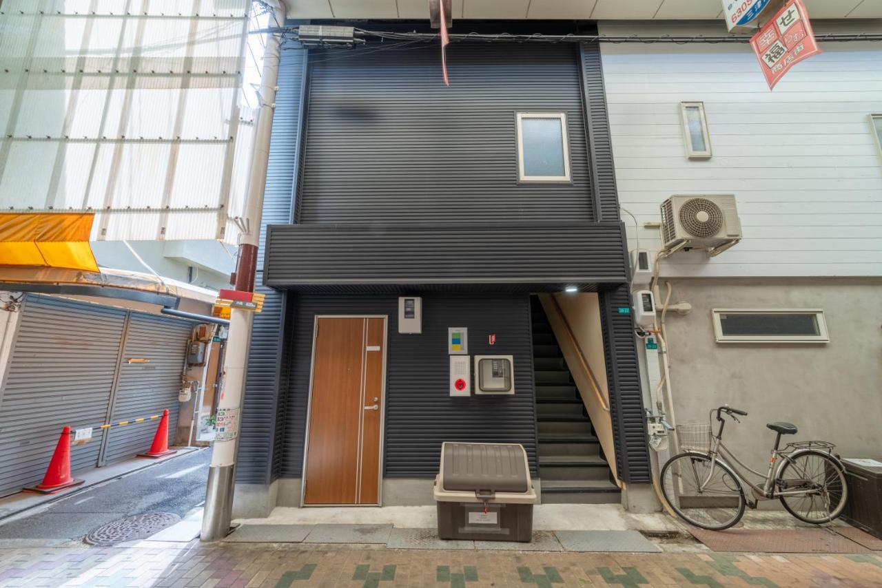梅田まで電車で5分 1フロア貸切 駅徒歩3分 2024年フルリフォーム 建物2階 - B&B