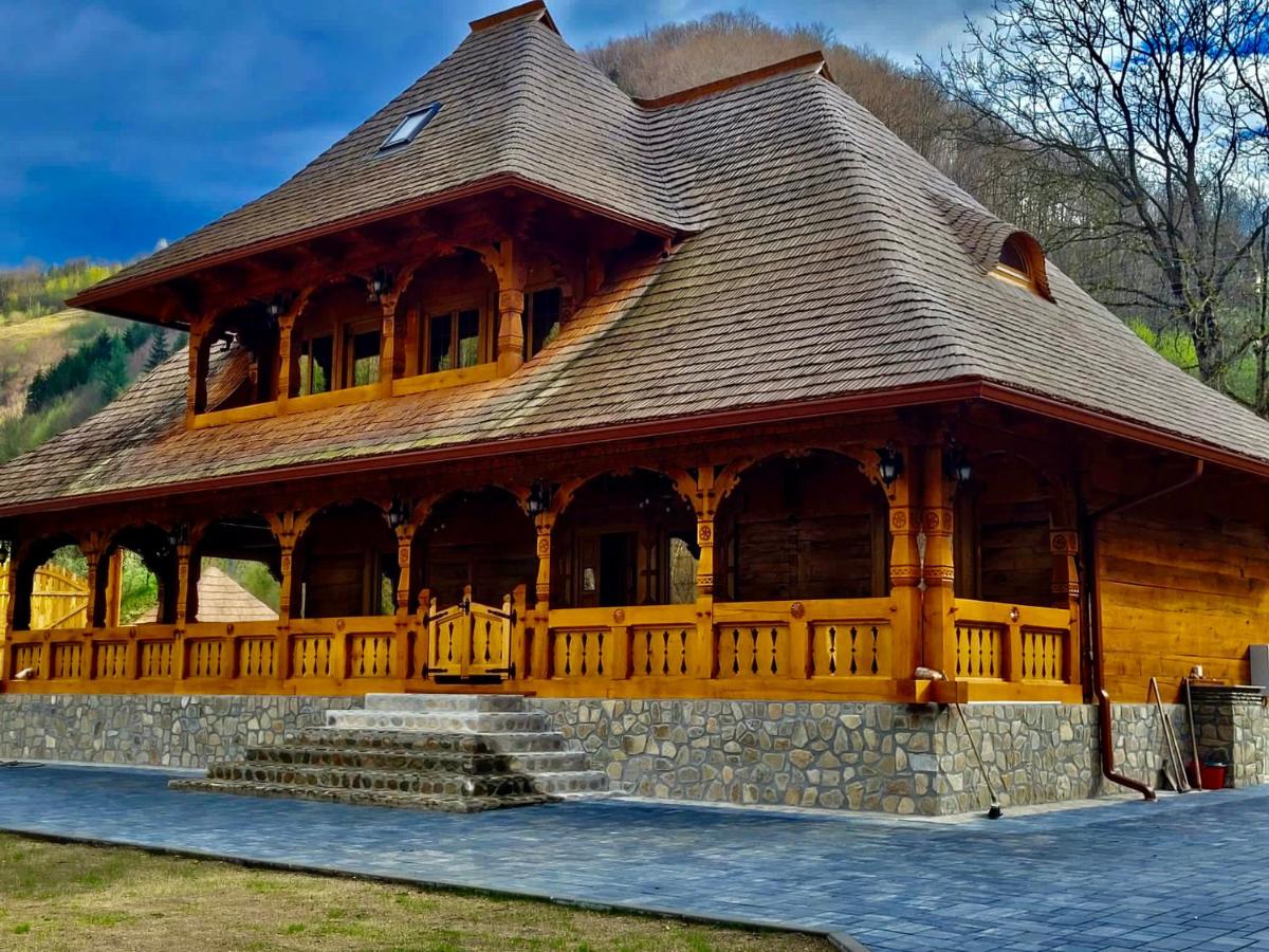 B&B Grădiștea de Munte - Valea Legendelor - Bed and Breakfast Grădiștea de Munte