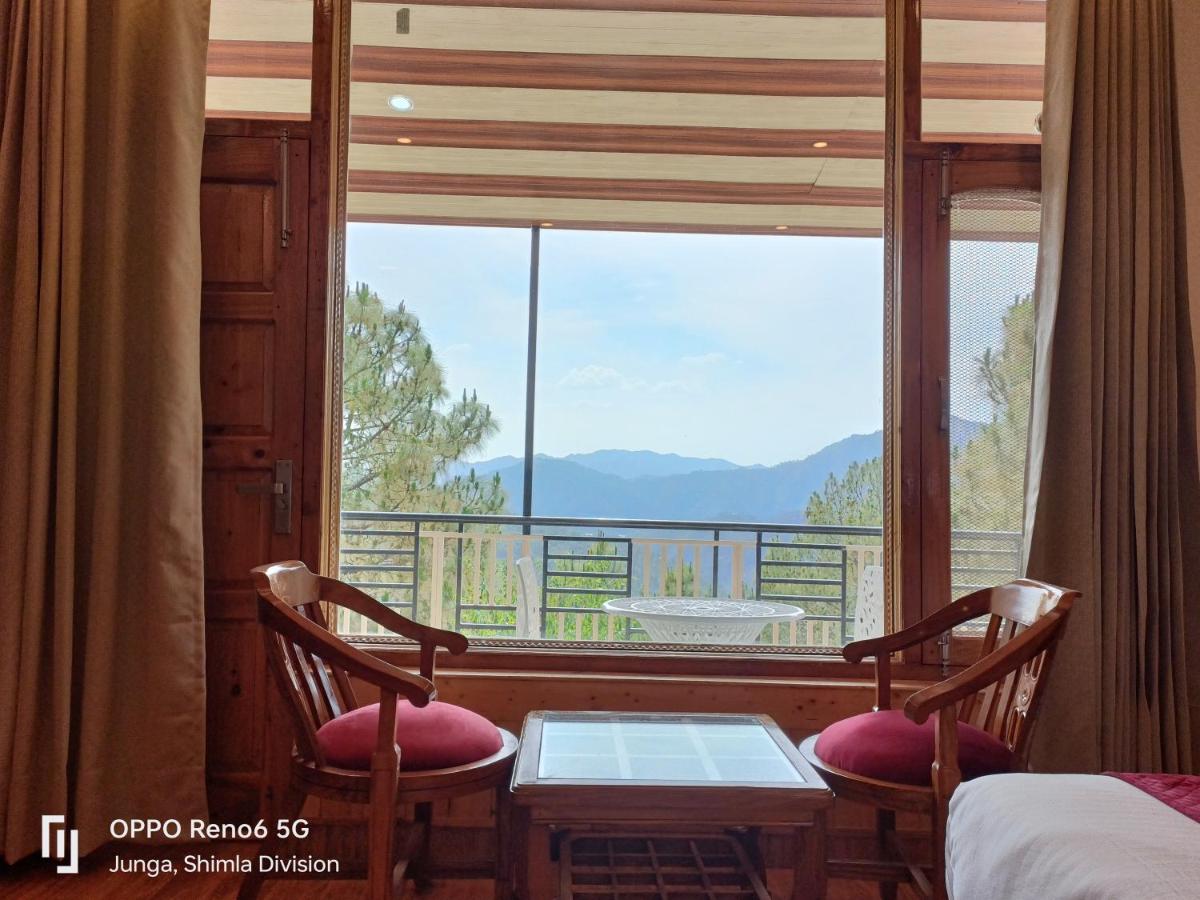 Aurohill Homestay Chail - B&B