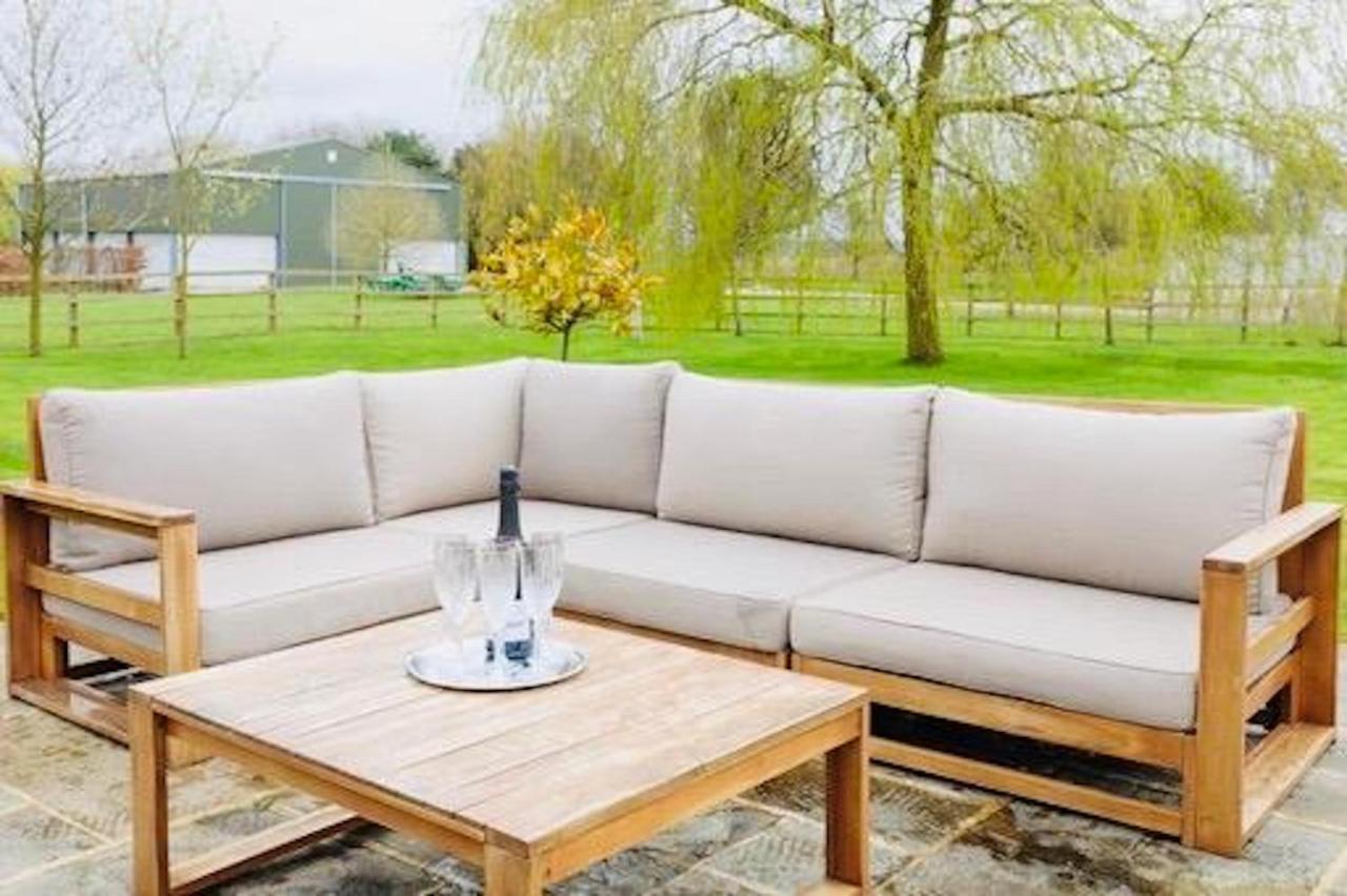 Serene Luxury retreat near Newmarket, Exquisite amenities & Leisure - Tye Barn - Bed and Breakfast