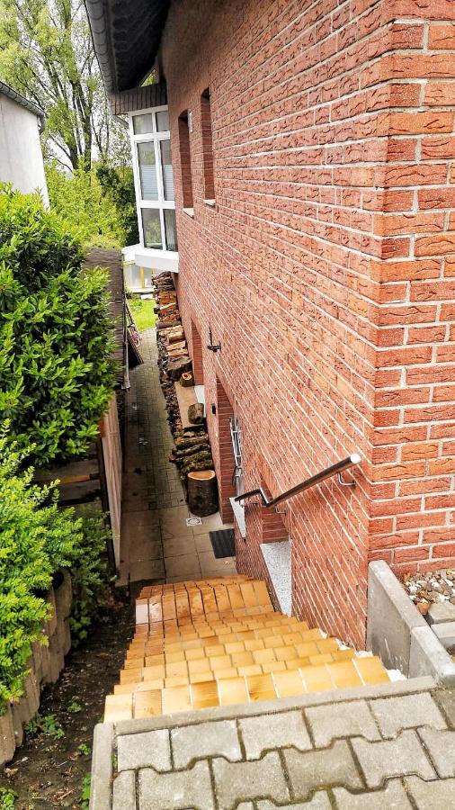 2-Zimmer Ferienwohnung, MONTEURZIMMER! 20 min zum CGN Flughafen. - Ferienwohnung Lohmar