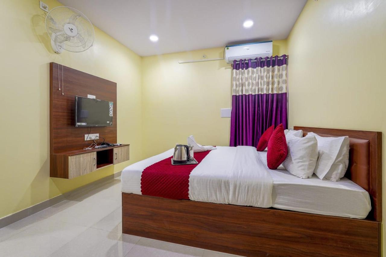 B&B Bengaluru - Hotel Ayodhya comforts - Bed and Breakfast Bengaluru