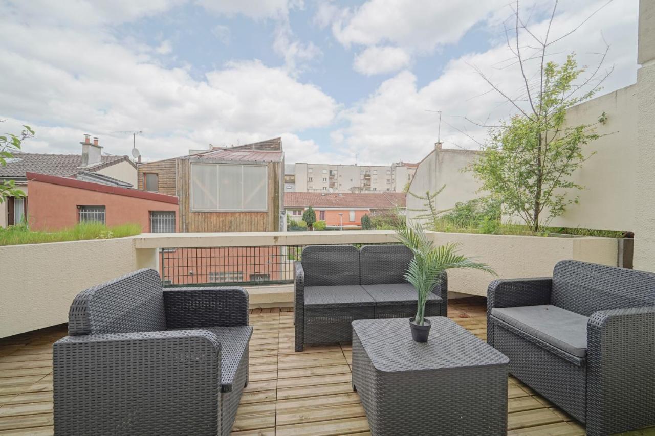 Complete 1BR with balcony only 5 min. on foot to metro by Doorman - B&B