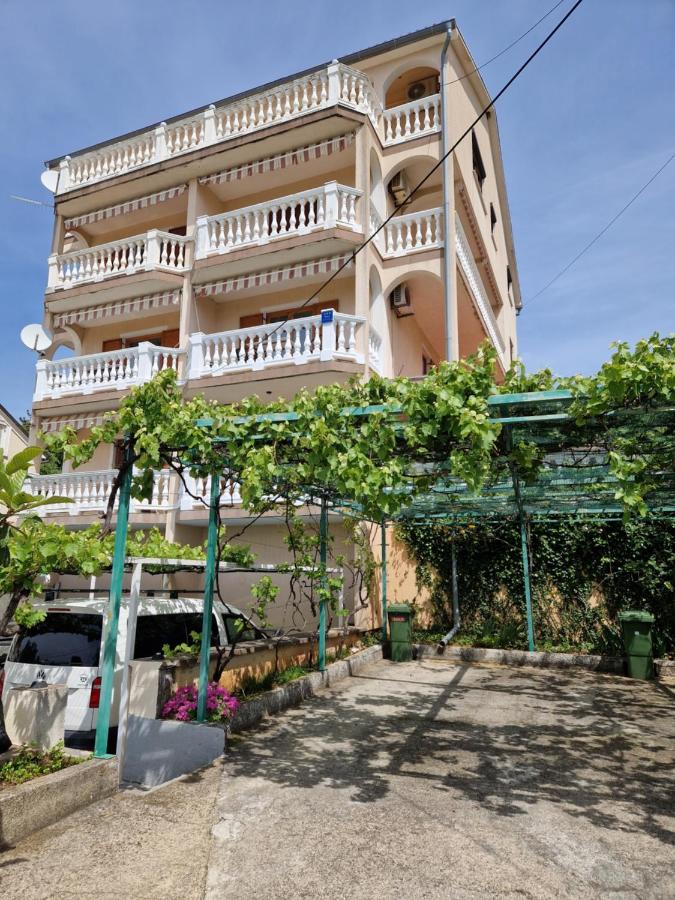 Apartment Ivana Kacjak Crikvenica - Ferienwohnung