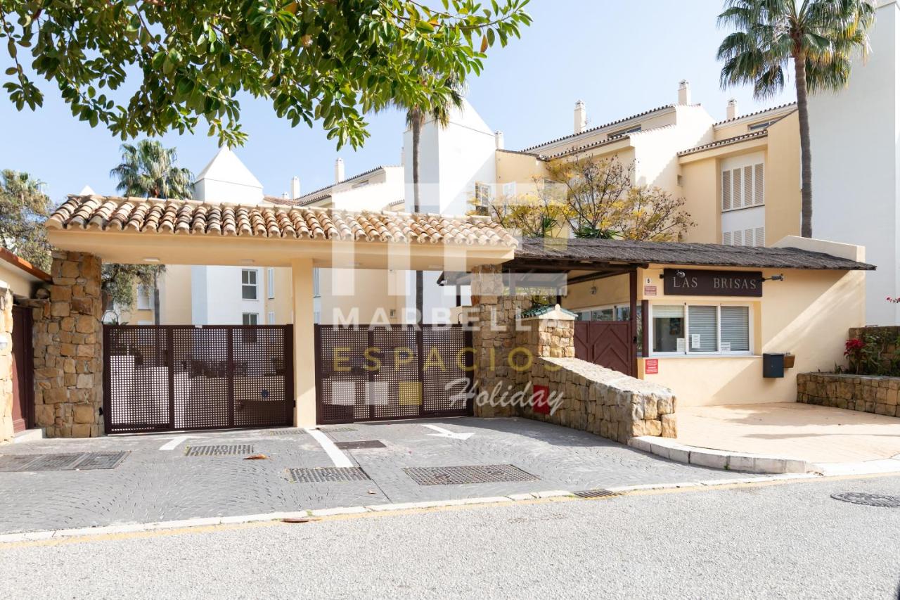 Chic garden flat 5min from beach - B&B Marbella