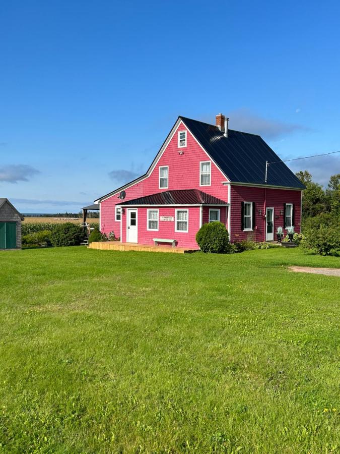 Welcome to Pinette House - B&B