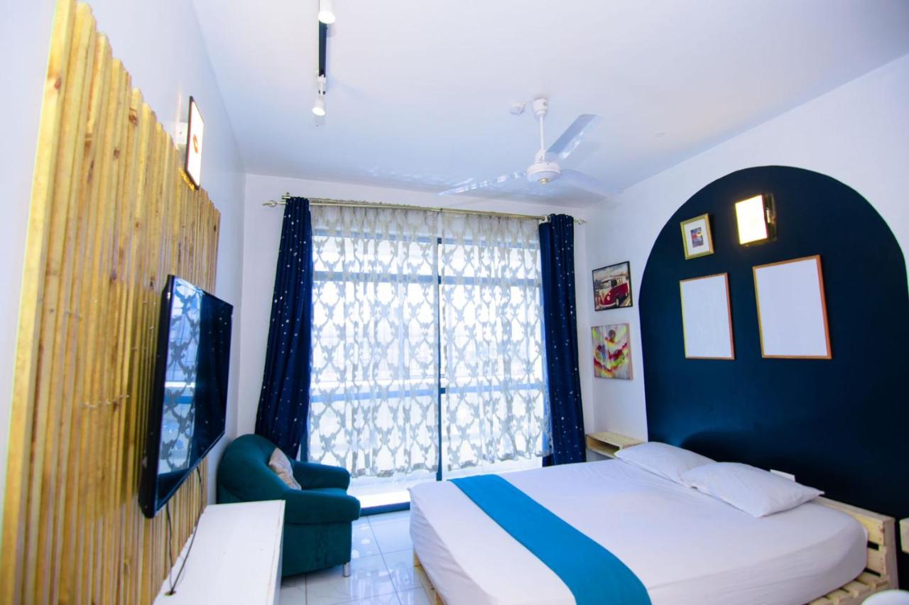 B&B Mombasa - Mombasa bamburi staycation 2 - Bed and Breakfast Mombasa