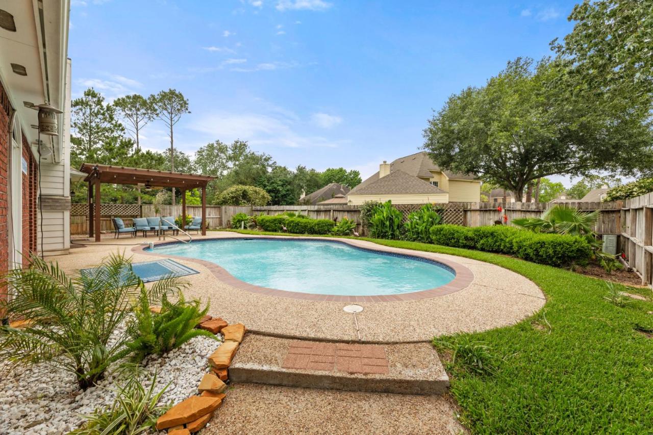 My Amazing Bay House & Pool - B&B