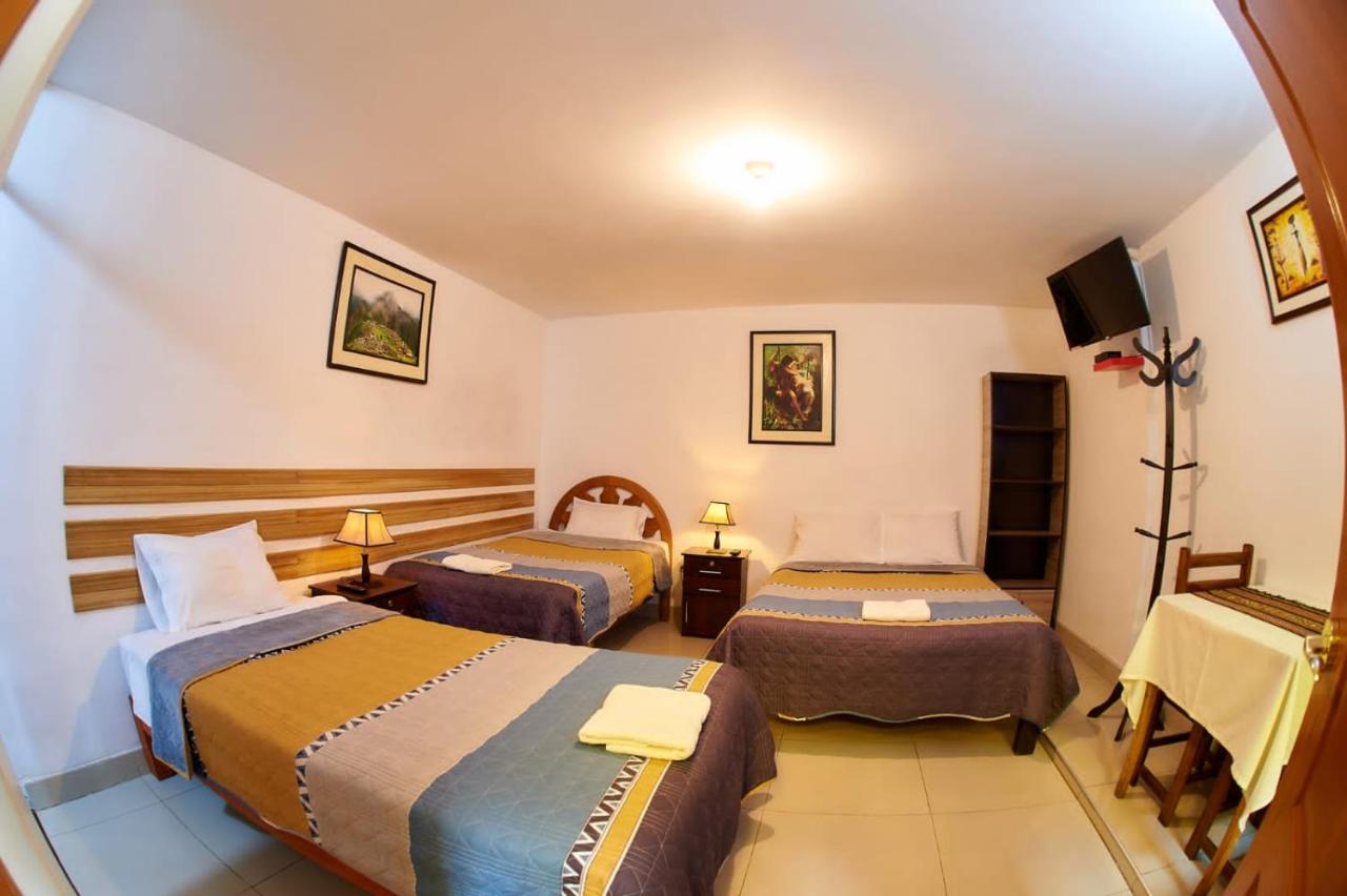 Dreibettzimmer mit eigenem Bad