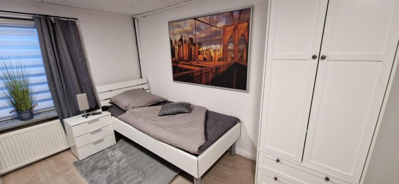 Schlummerstube Bottrop 3 Minuten zum Movie Park kostenloser Fahrradverleih - B&B