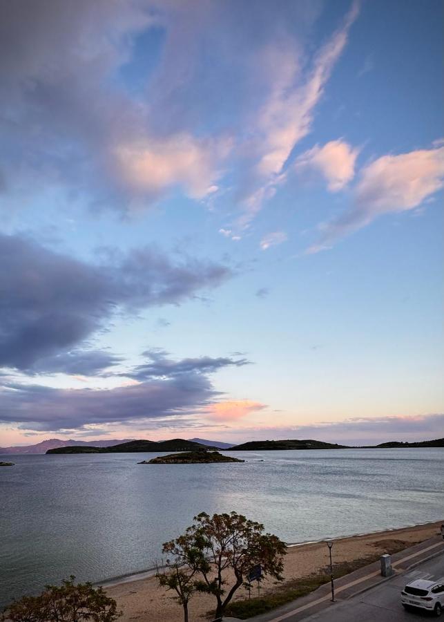 Sunlight apartment - B&B Nea Peramos