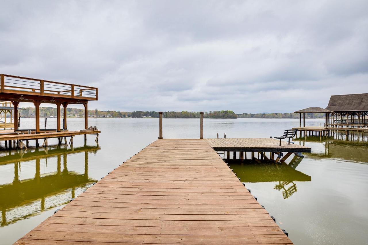 Lakefront Leesburg Home with Private Dock and Ramp! - B&B