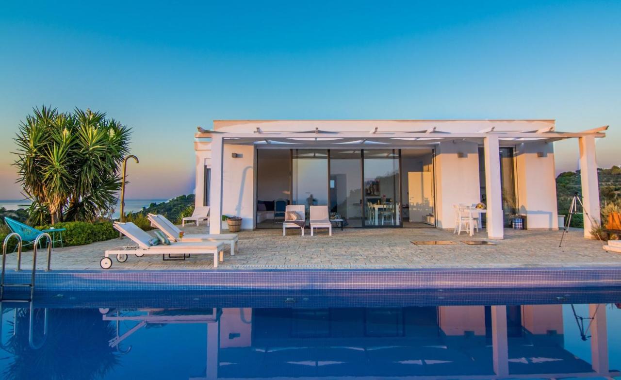 Porto Mella - Seaview Private Villa - B&B