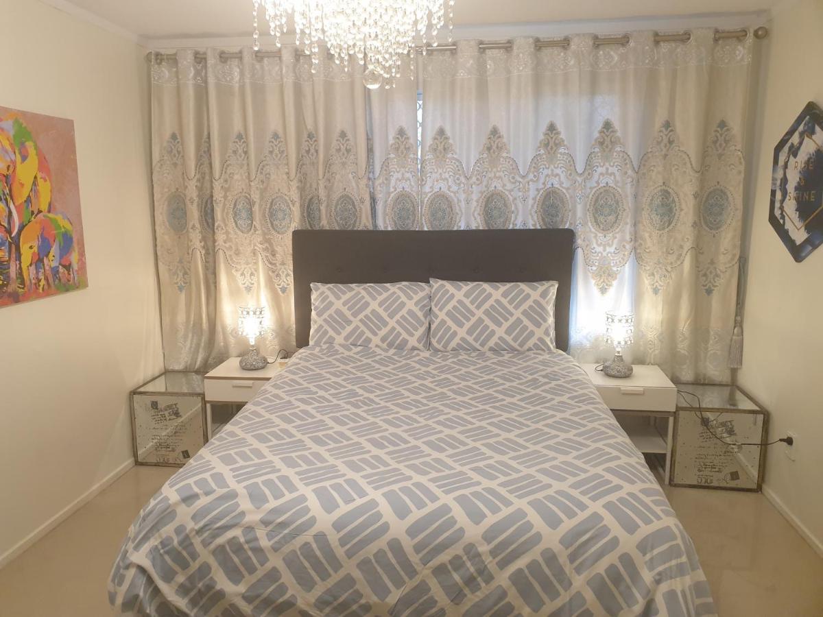 1 Exclusive to International Travellers Only Book Now R1 - B&B Auckland