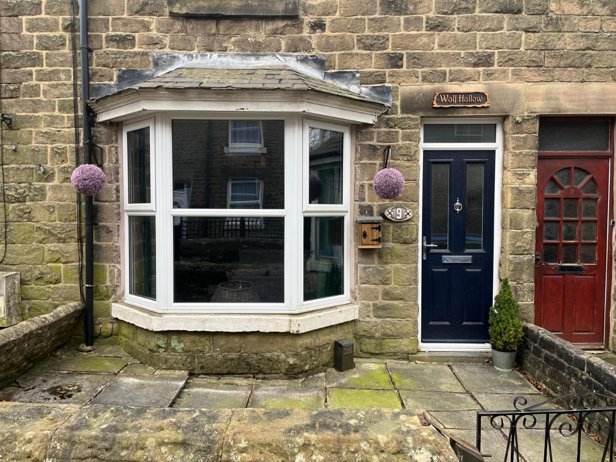 Wolf Hollow, sleeps 4 plus 2, Buxton town centre - B&B