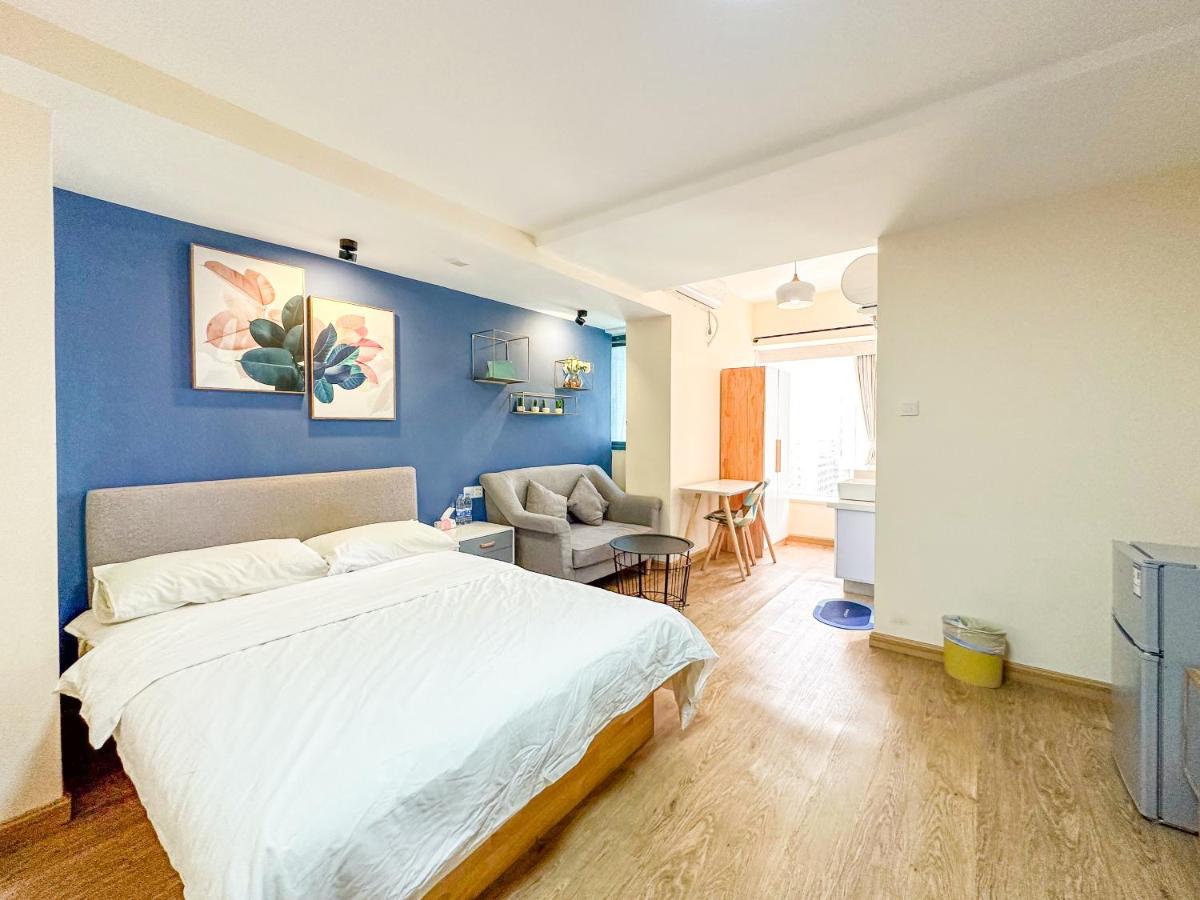 Apartment with City View