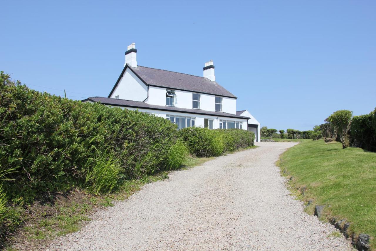 Spacious seaside family house in Aberdaron with large garden and stunning sea views - Chambres d'hôtes Aberdaron