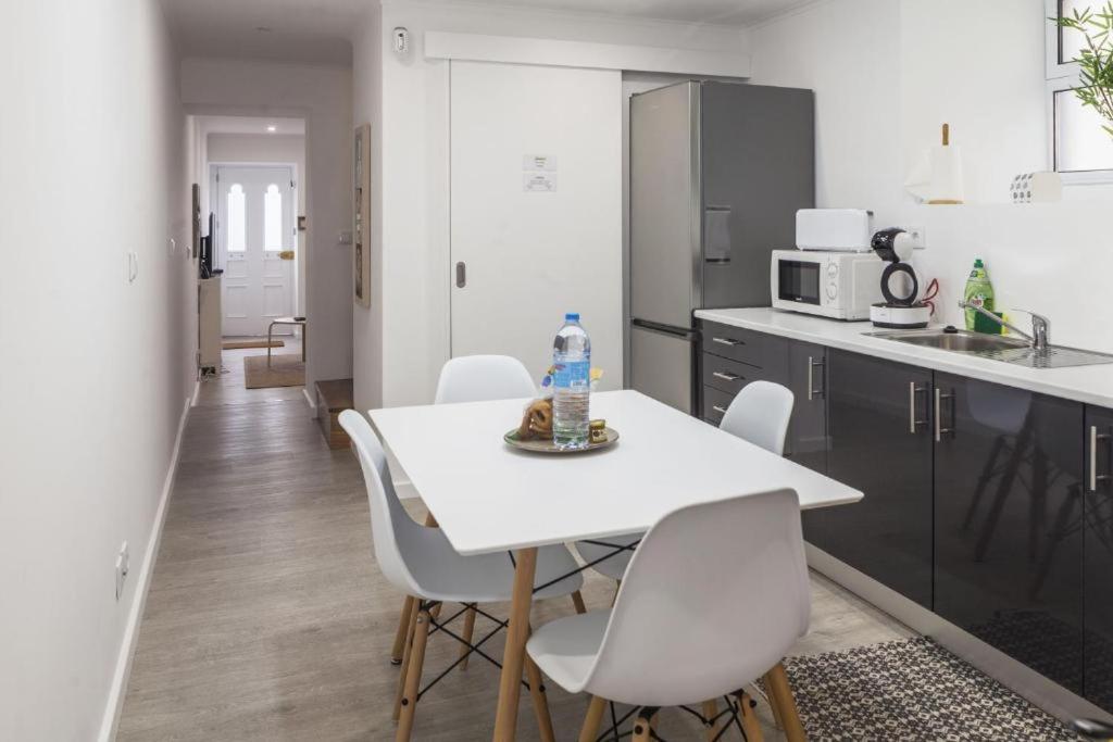 ANCO 56 - Cozy Retreat with Terrace - Bed and Breakfast Ponta Delgada